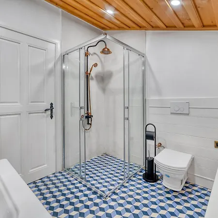 The Sukabagi House 阿拉尼亚