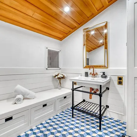 别墅 The Sukabagi House